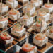 Benvinguts a Càtering LA BORDA GUINEU. A Càtering LA BORDA GUINEU ens enorgulleix oferir un servei d'alta gastronomia per als paladars més exigents, a la nostra Borda de lloguer privat. La nostra passió pel bon menjar i l'excel·lència en el servei ens ha portat a destacar-nos al mercat de la distribució i consum de productes gurmet per Càterings al Principat d'Andorra. La nostra Filosofia Entenem el servei de càtering com un treball artesanal, similar a la cura i la dedicació que els artesans posen a les seves creacions. Per això, ens considerem “Els artesans del Càtering Gourmet de proximitat”. El nostre compromís és oferir menjar i serveis de la màxima qualitat i satisfer les expectatives dels nostres clients. La nostra Oferta Vins: Oferim els millors vins de les denominacions d'origen més prestigioses. Des de vins locals fins a seleccions internacionals, trobaràs opcions que delectaran els amants del bon vi. Espumosos: La nostra selecció inclou elegants Gran Reserva i frescos caves, a més dels millors xampanys. Des de xampany fins a escumosos ecològics, tenim opcions per a totes les celebracions. Espirituosos: Descobreix els millors brandis, bourbon, ginebres i whiskies de malta, whiskies japonesos del mercat. Oferim en els nostres càterings les marques més reconegudes i emblemàtiques. Aliments: Prioritzem la qualitat excepcional en la nostra oferta i en els nostres productes gastronòmics. Des d'ingredients selectes fins a delícies gurmet, ens esforcem per ser el proveïdor de confiança tant per a professionals, empreses, tota classe d'esdeveniments i celebracions, com per al públic en general. Contacte: Visita la nostra pàgina web per obtenir més informació sobre els nostres serveis i productes. T'esperem per a una experiència culinària única a Andorra!